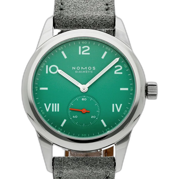 NOMOS 715