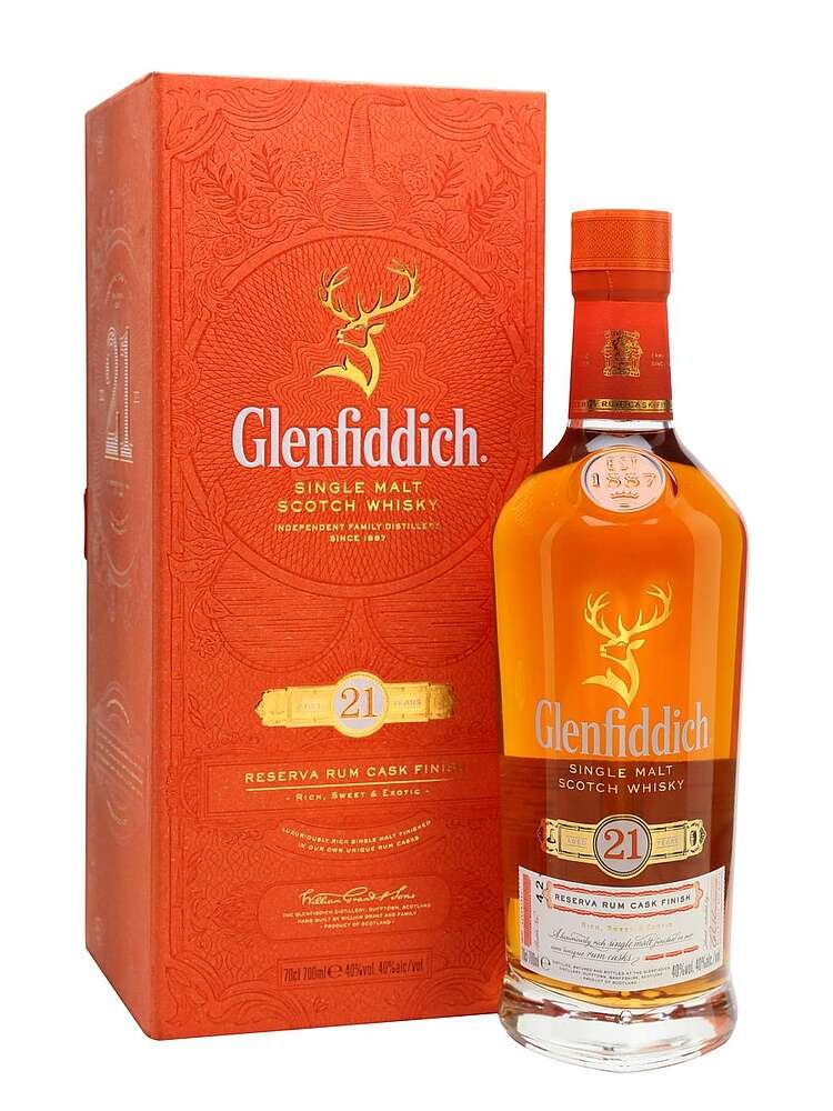 Glenfiddich 21 Year Old Reserva Rum Cask Finish | Gentlemen Prestige Whiskey Review Glenfiddich 21 Year Old Reserva Rum Cask Finish premium whiskey review - luxury whiskey tasting notes and recommendations